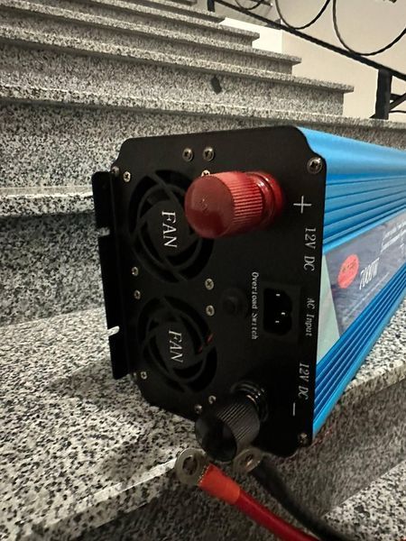 Перетворювач Wimpex WX-7000 із чистою синусоїдою інвертор із зарядкою 12V-220V для дому WX7000 фото