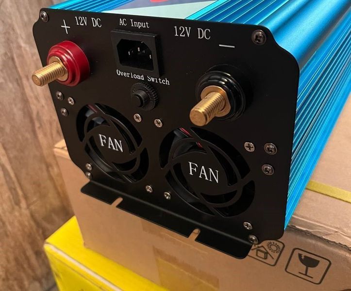 Инвертор 5000W чистая синусоида, перобразователь напряжения + зарядка аккумулятора, Wimpex WX-5100 WX-5100 фото
